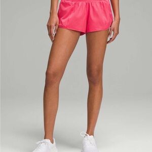 Lululemon Hotty Hot Low-Rise Lined Short 2.5"
Glaze Pink